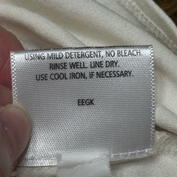 Eileen Fisher Cream Short Silk Blouse - Picture 6 of 7